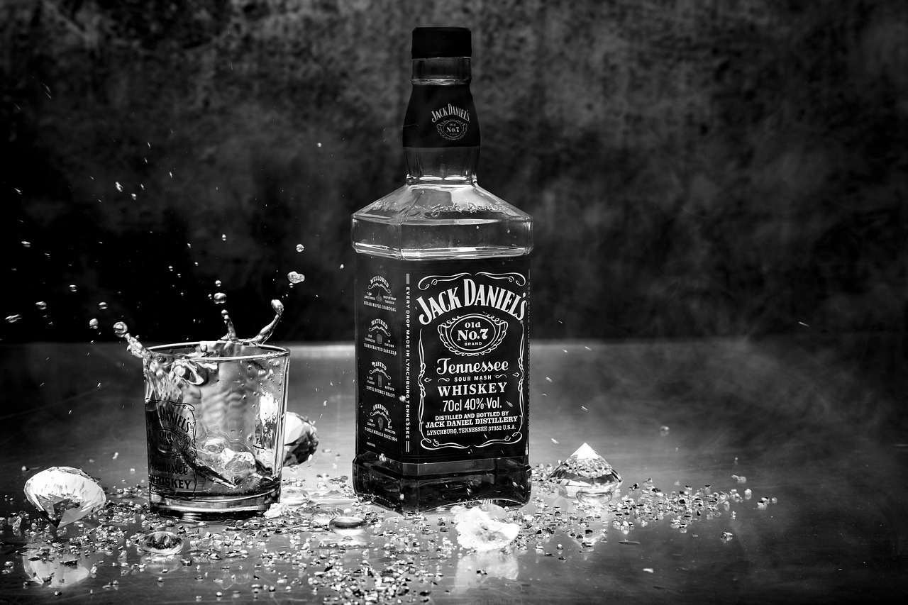 The Case for Drinking Whiskey With Food (Not Just After It)